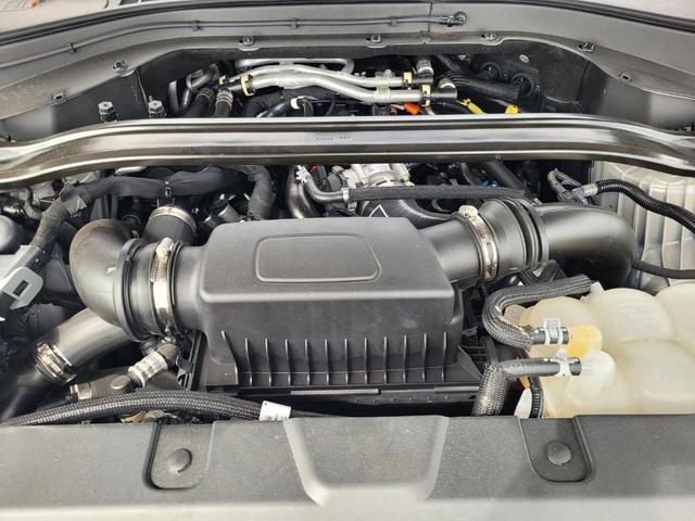 Photo of 2023 Silver Radiance Metallic Lincoln Aviator