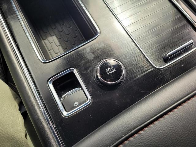 Photo of 2023 Silver Radiance Metallic Lincoln Aviator