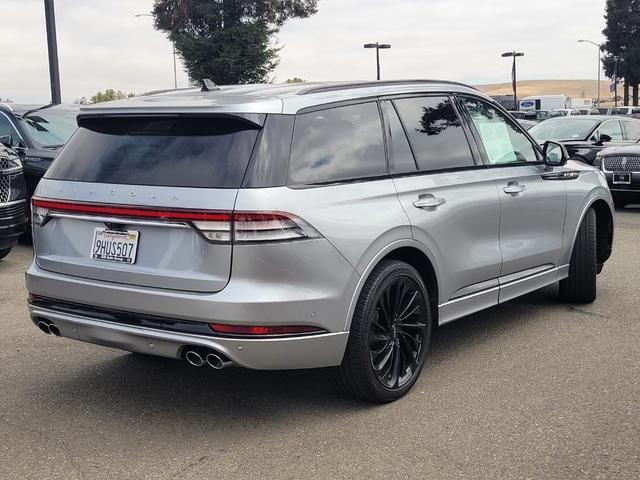 Photo of 2023 Silver Radiance Metallic Lincoln Aviator