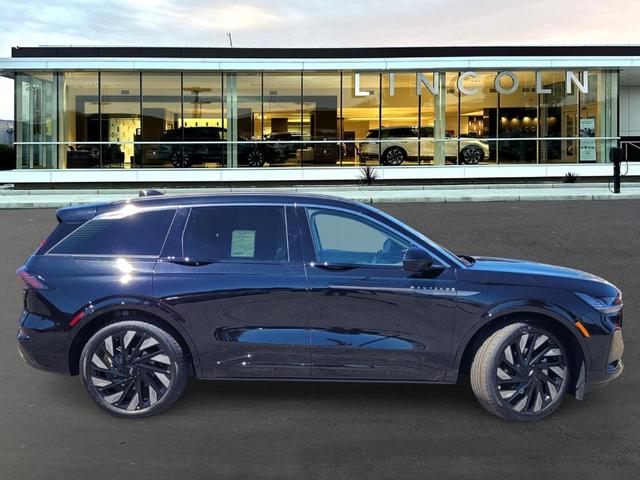 Photo of 2025 Black Lincoln Nautilus