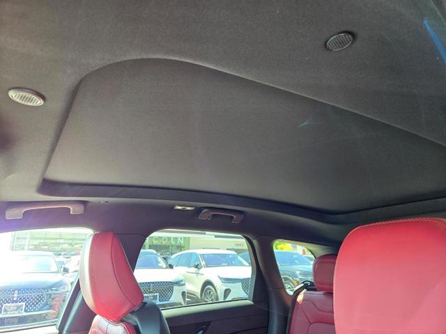 Photo of 2025 Crystal White Lincoln Corsair