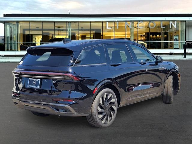 Photo of 2025 Black Lincoln Nautilus