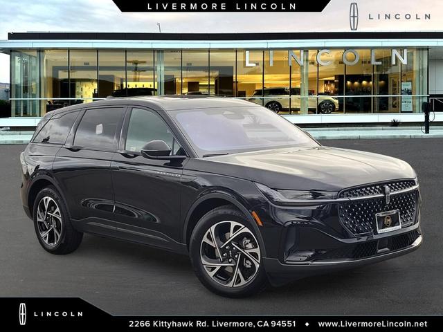 Photo of 2025 Black Metallic Lincoln Nautilus