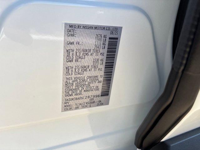Photo of 2025 Everest White Pearl Tricoat Nissan Pathfinder