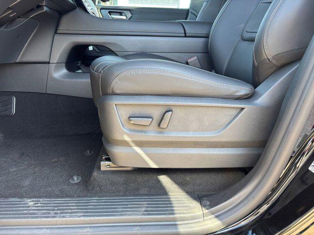 Photo of 2026 Super Black Nissan Armada