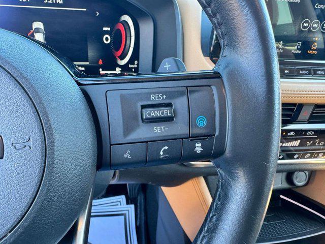 Photo of 2023 Super Black Nissan Rogue