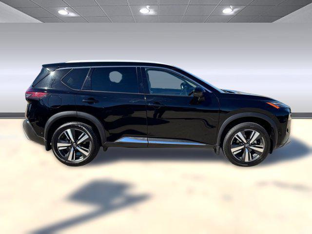 Photo of 2023 Super Black Nissan Rogue