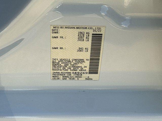Photo of 2022 Pearl White Tricoat Nissan Altima