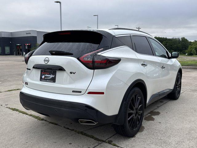 Photo of 2023 Pearl White Tricoat Nissan Murano
