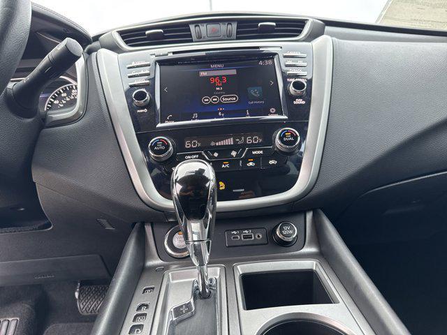 Photo of 2023 Pearl White Tricoat Nissan Murano