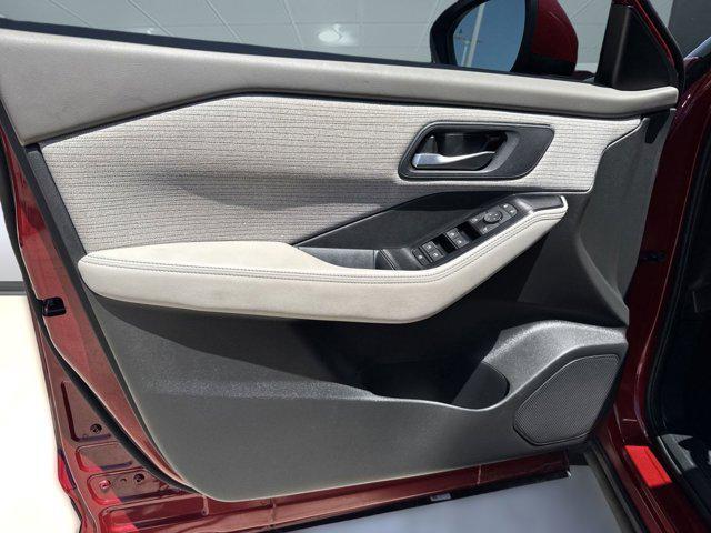 Photo of 2023 Scarlet Ember Tintcoat Nissan Rogue