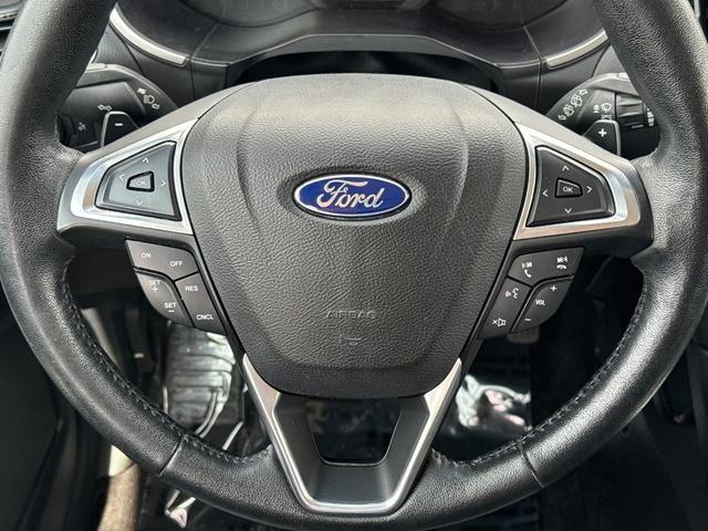 Photo of 2017 Burgundy Velvet Metallic Tinted Clearcoat Ford Edge