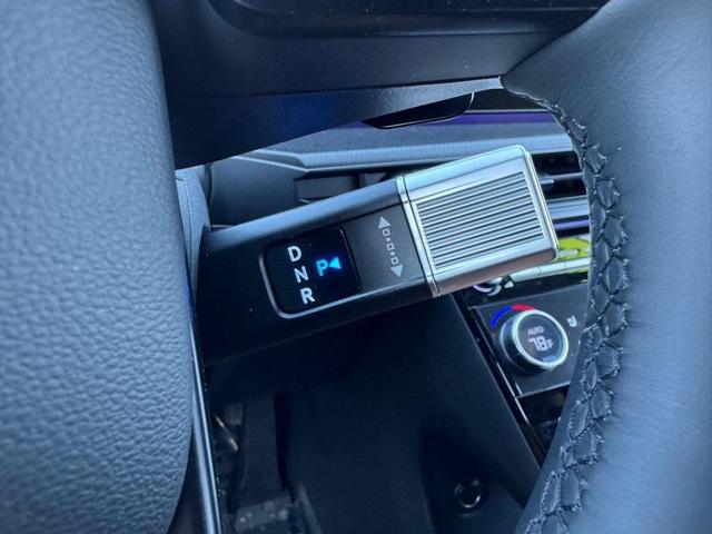 Photo of 2025 Phantom Black Hyundai SANTA FE HEV