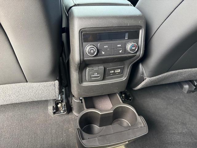 Photo of 2023 Summit White GMC Acadia