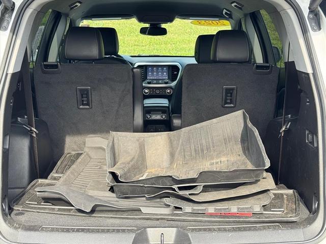 Photo of 2023 Summit White GMC Acadia