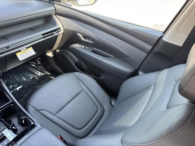 Photo of 2025 Serenity White Pearl Hyundai TUCSON