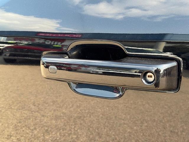 Photo of 2023 Agate Black Metallic Ford F-150