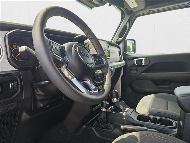 Photo of 2024 Silver Zynith Clearcoat Jeep Wrangler