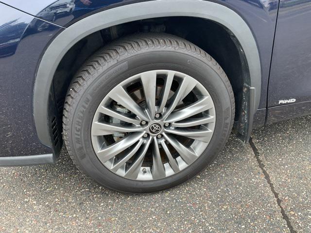 Photo of 2022  Toyota Highlander Hybrid