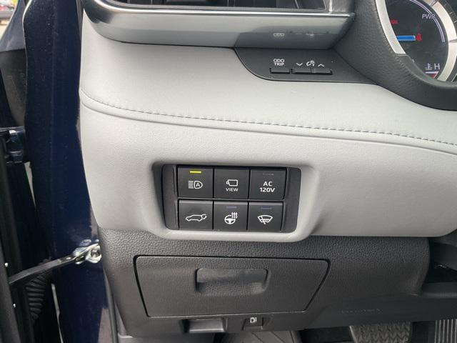 Photo of 2022  Toyota Highlander Hybrid