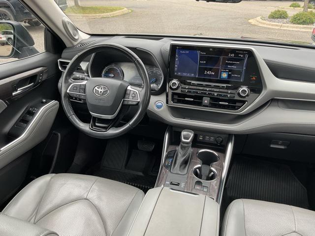 Photo of 2022  Toyota Highlander Hybrid