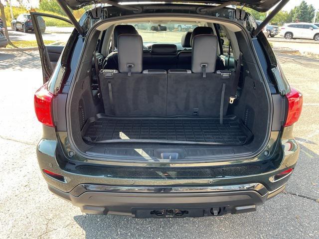 Photo of 2019 Midnight Pine Metallic Nissan Pathfinder