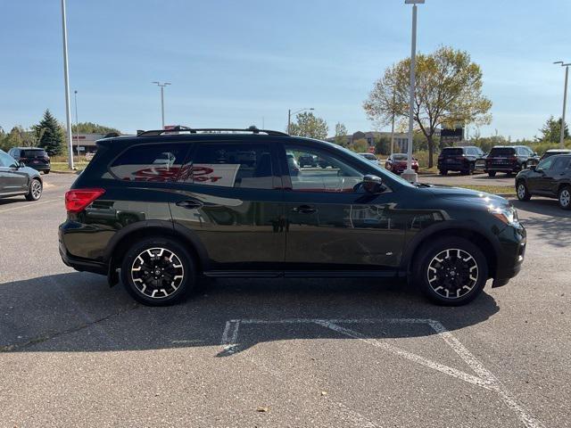 Photo of 2019 Midnight Pine Metallic Nissan Pathfinder