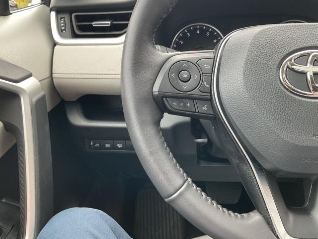 Photo of 2022 Silver Sky Metallic Toyota RAV4