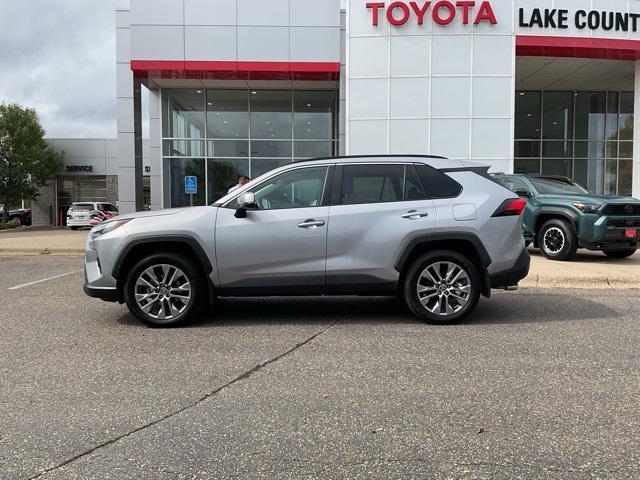Photo of 2022 Silver Sky Metallic Toyota RAV4