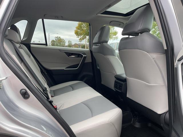 Photo of 2022 Silver Sky Metallic Toyota RAV4