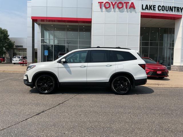 Photo of 2022 Platinum White Pearl Honda Pilot