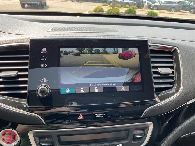 Photo of 2022 Platinum White Pearl Honda Pilot