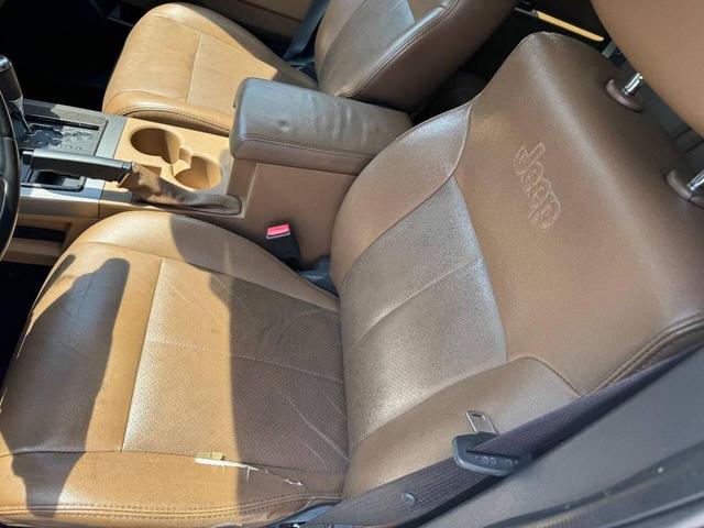 Photo of 2011 Natural Green Pearlcoat Jeep Liberty