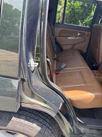 Photo of 2011 Natural Green Pearlcoat Jeep Liberty