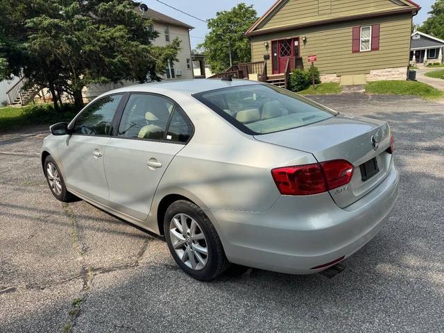 Photo of 2012 Reflex Silver Metallic Volkswagen Jetta