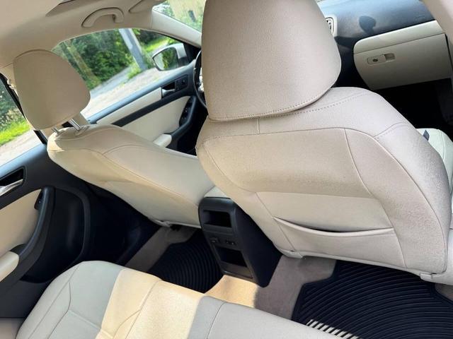 Photo of 2012 Reflex Silver Metallic Volkswagen Jetta