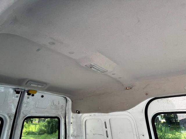 Photo of 2012 Frozen White Ford Transit Connect
