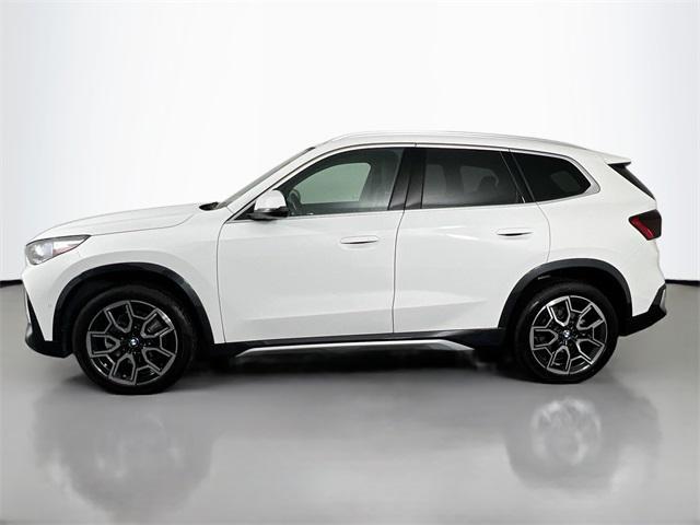 Photo of 2025 Alpine White BMW X1