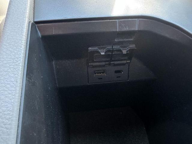 Photo of 2021 Black Toyota Camry