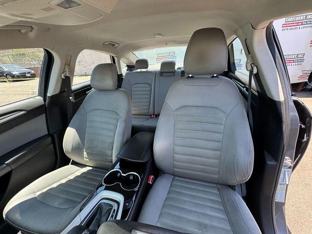 Photo of 2014 Sterling Gray Metallic Ford Fusion Hybrid