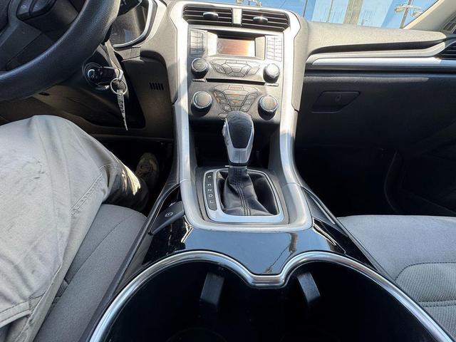 Photo of 2014 Sterling Gray Metallic Ford Fusion Hybrid