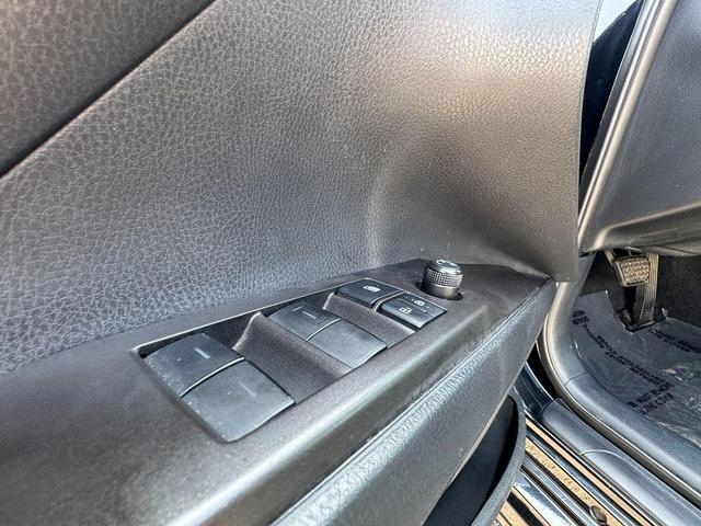 Photo of 2021 Black Toyota Camry