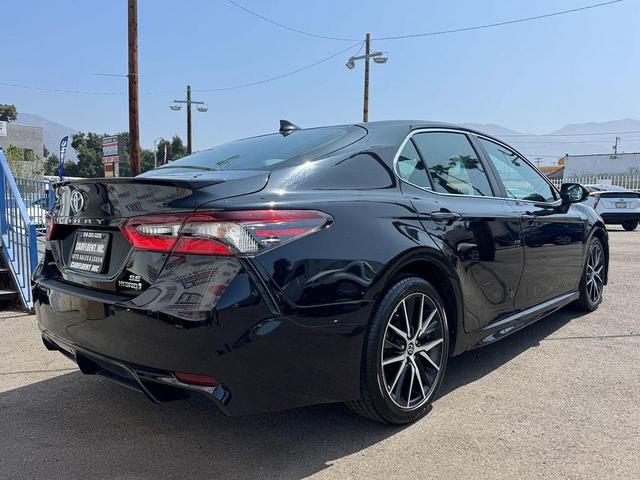Photo of 2021 Black Toyota Camry
