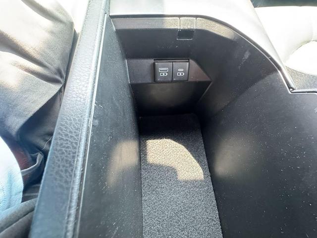 Photo of 2021 Black Toyota Camry