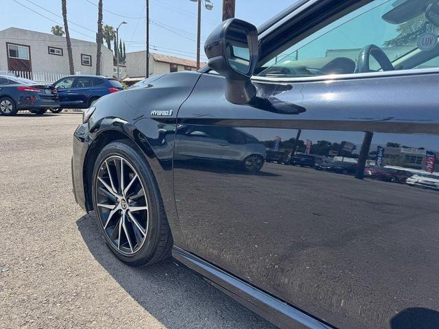 Photo of 2021 Black Toyota Camry