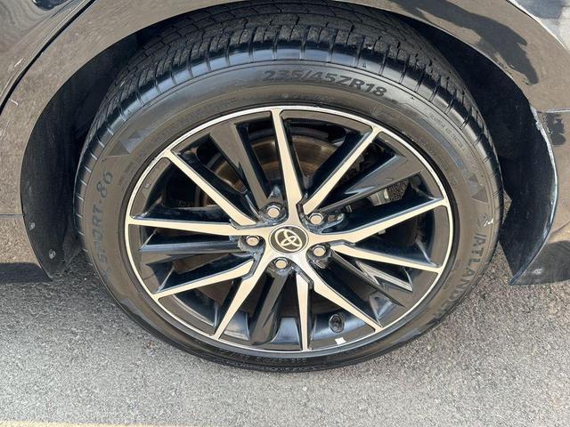 Photo of 2021 Black Toyota Camry