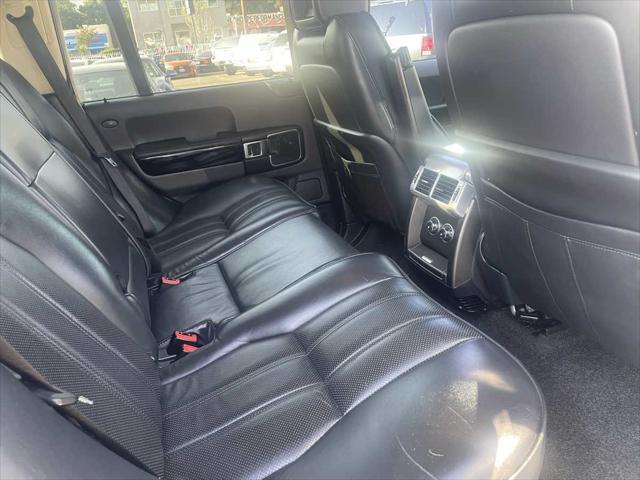 Photo of 2011 Fuji White Land Rover Range Rover