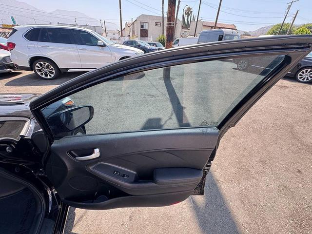 Photo of 2018 Aurora Black Kia Forte