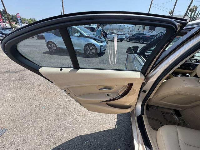 Photo of 2015 Gold BMW 320