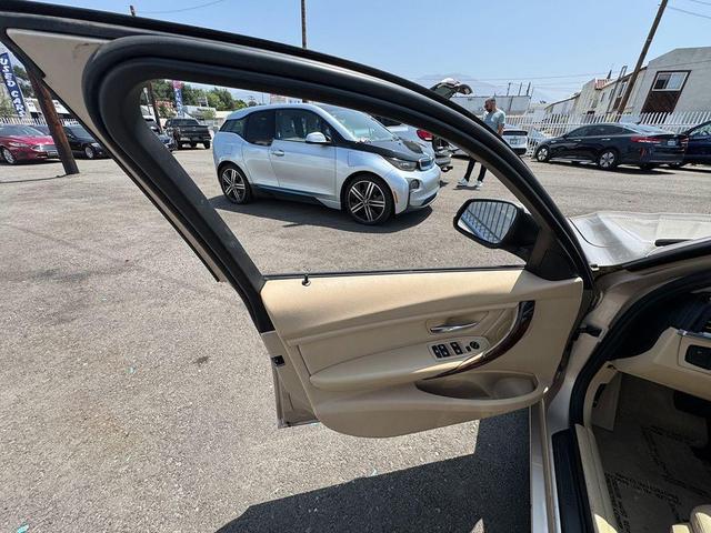 Photo of 2015 Gold BMW 320